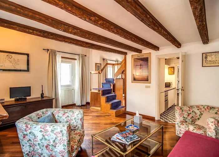 Lovely Attic With Private Terrace By Piazza Navona